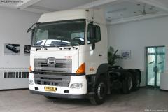 廣汽日野 700系列重卡 350馬力 6X4 牽引車(chē)(高頂)(YC4250SS2PK)