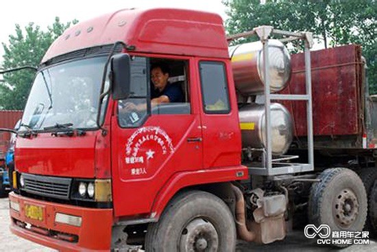 　汽車“油改氣”勢頭旺 規(guī)范性待加強(qiáng)