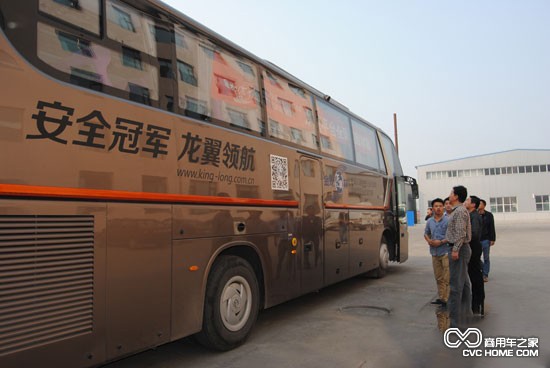 長(cháng)治汽運的領(lǐng)導親自試乘加載龍翼平臺的大金龍客車(chē) 商用車(chē)之家