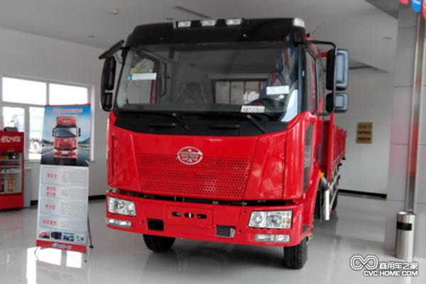 解放J6L4*2載貨車(chē)