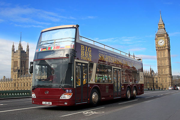 安凱雙層敞篷車(chē)服務(wù)英國倫敦的黃金旅游線(xiàn).jpg